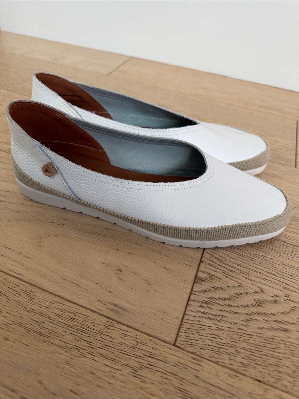 VERBENAS Noelia White Pebbled Leather Flats Ballet Slip On Lightweight Comfort